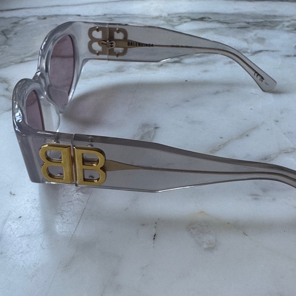 Balenciaga Women's Transparent Sunglasses with Pink Lenses - Picture 4 of 8